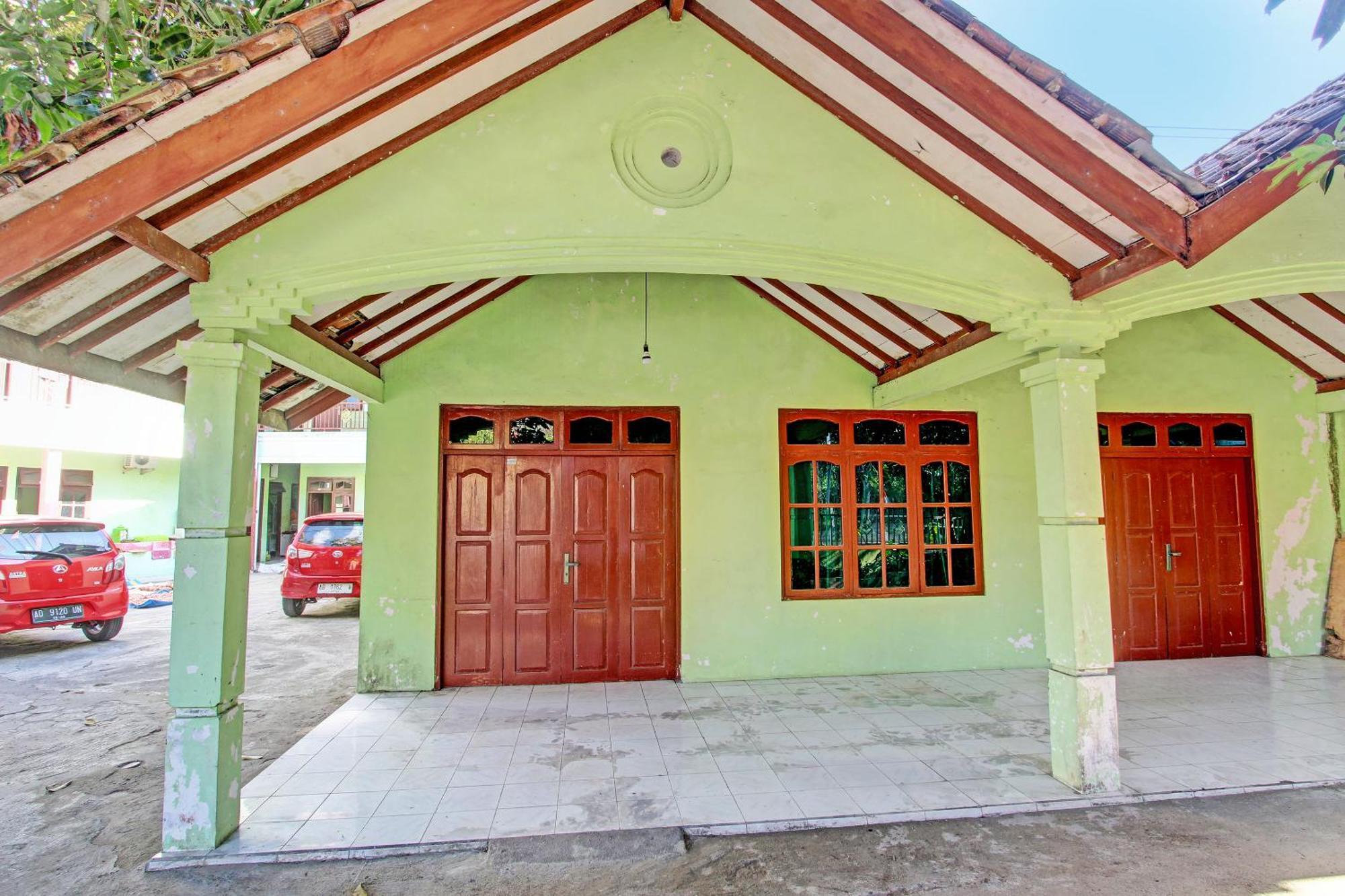 Hotel Sabar Menanti 2 Bantul Esterno foto